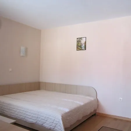 Lyubimets Hotel Fantasy מראה חיצוני תמונה