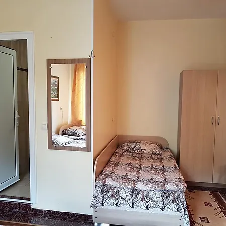 Lyubimets Hotel Fantasy מראה חיצוני תמונה